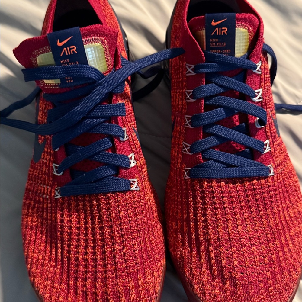 Nike air vapor max never worn Nike Air Red Knit Sneakers with Blue Laces